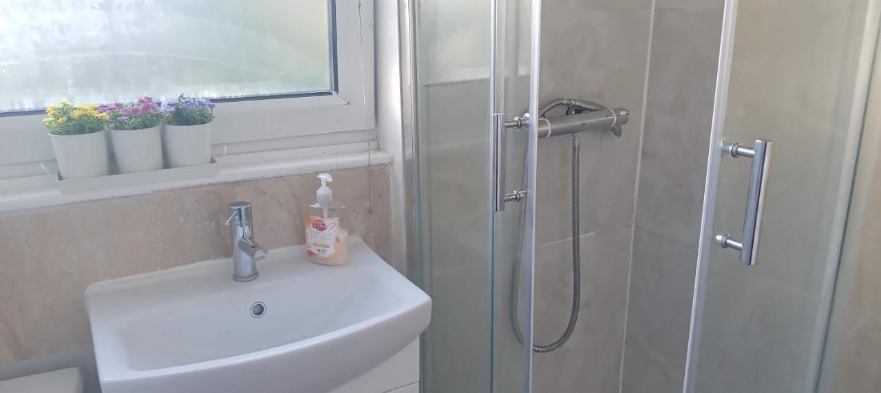 Comfortable Double Room Londres Exterior foto